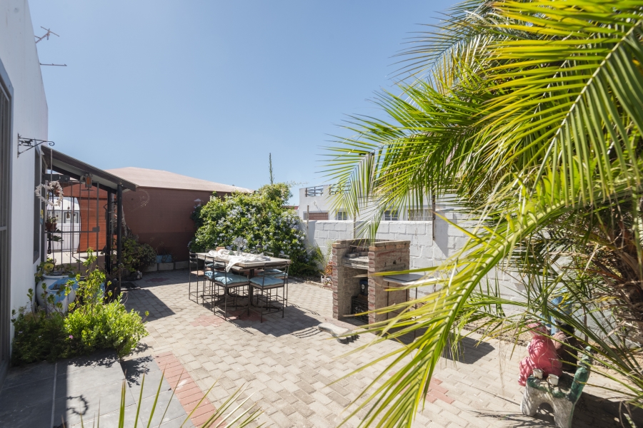 2 Bedroom Property for Sale in Skiathos Western Cape